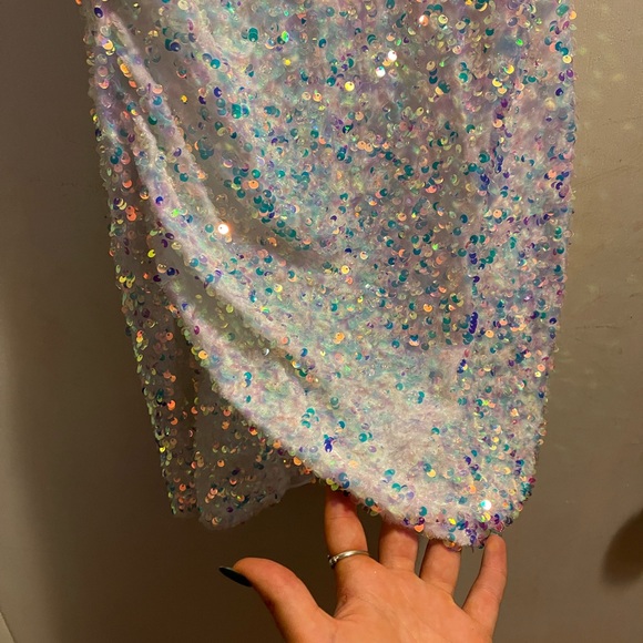 White strapless dress - Picture 2 of 4